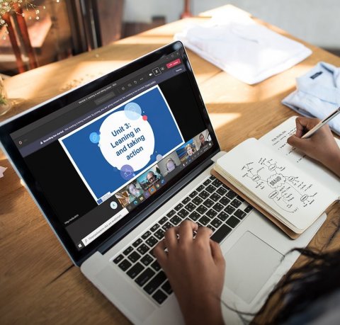 Konur gára vatnið - fjarnámskeið heppnuðust vel